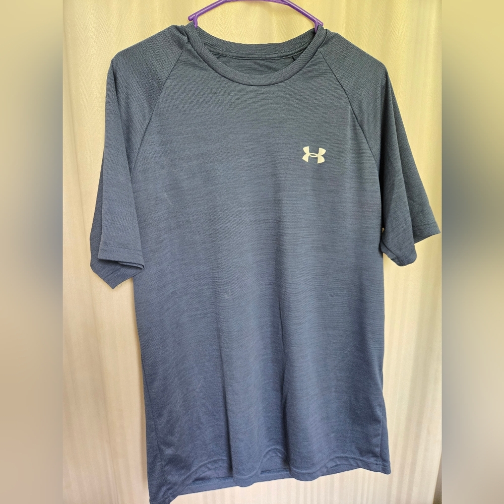 Under Armour Men's Blue T-Shirt
